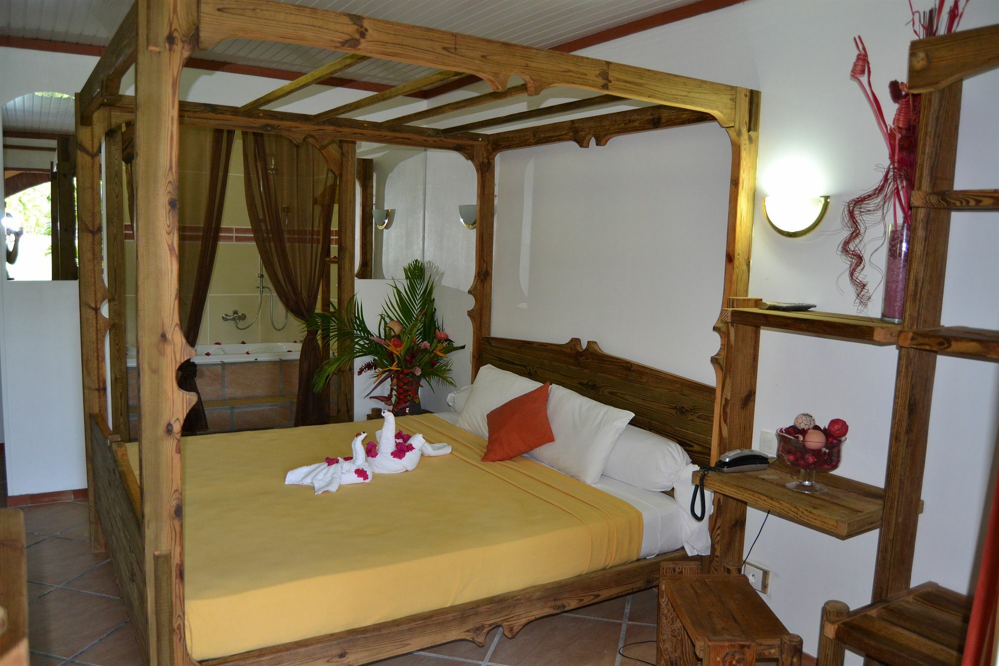 Hotel Cap Macabou Ле Вауклин Екстериор снимка